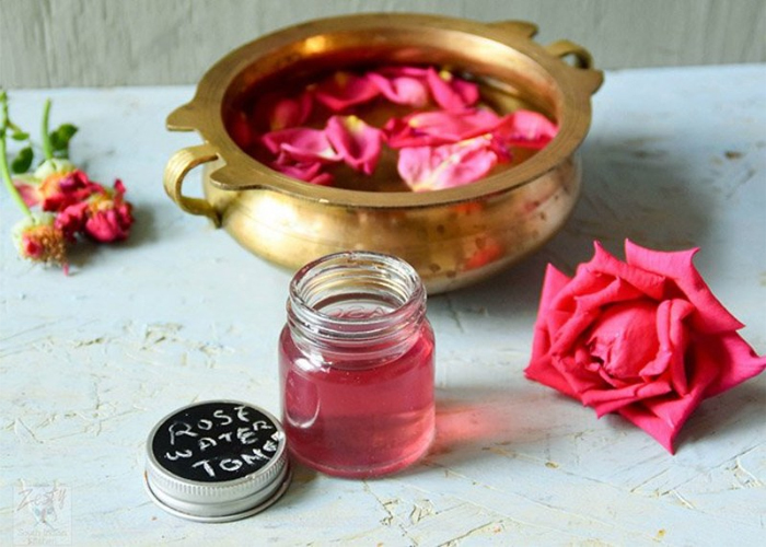 Cách làm son dưỡng môi bằng hoa hồng, dễ dàng thực hiện